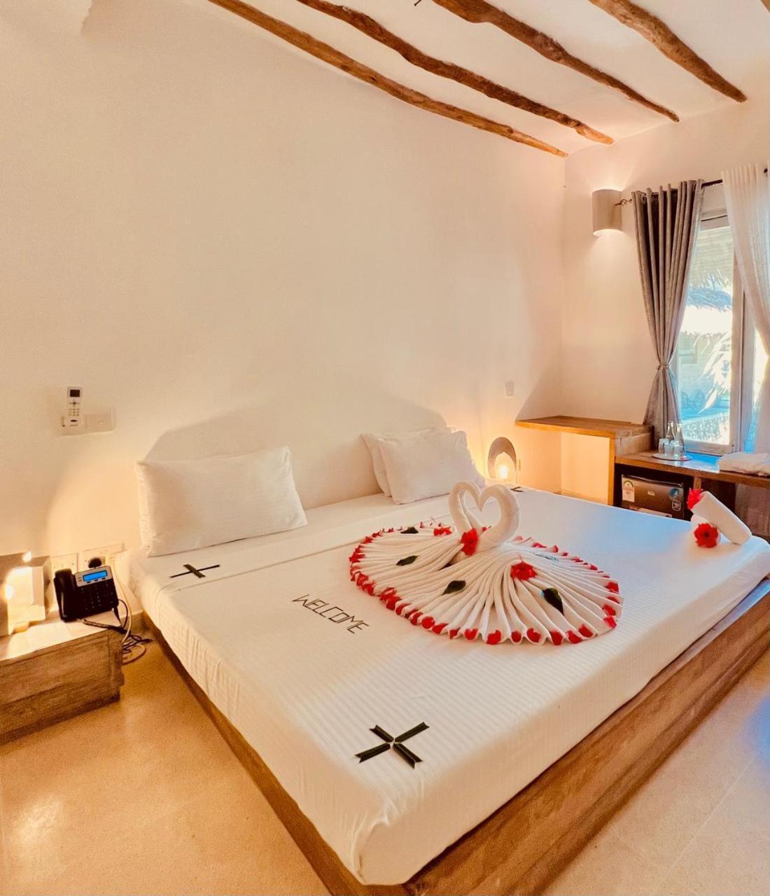 Terrazza Mawe Zuri Resort Watamu Kültér fotó